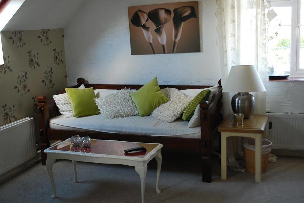 Stoneleigh Barn Bed And Breakfast Шернборн Экстерьер фото