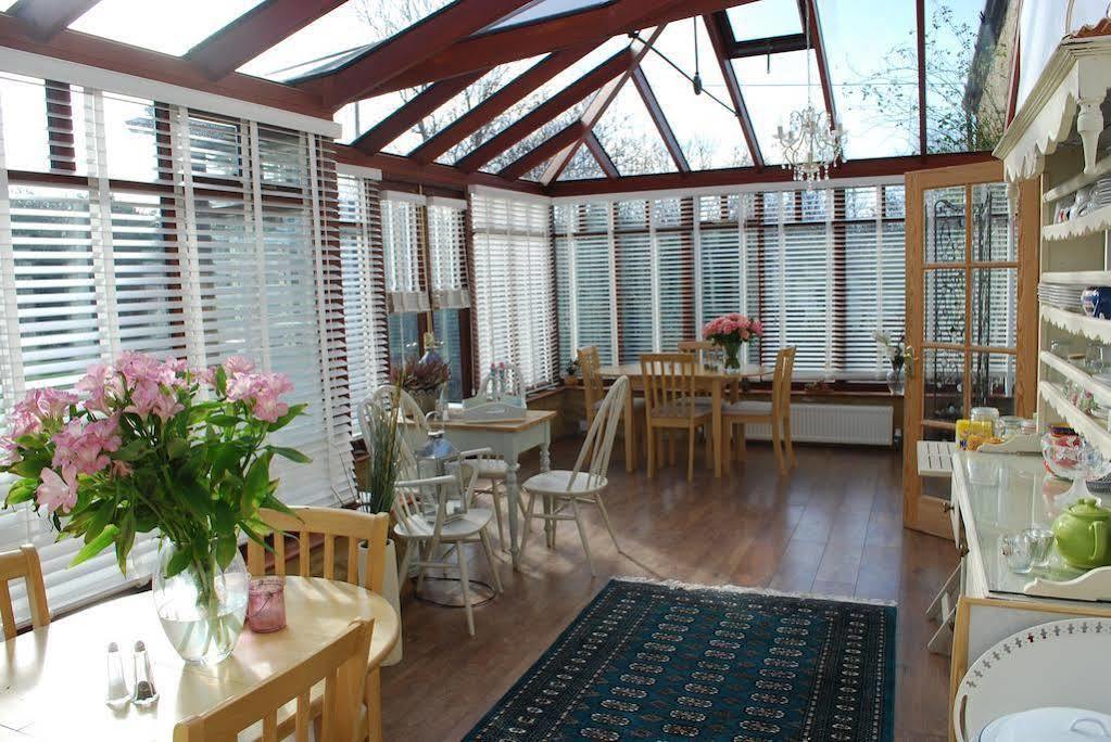 Stoneleigh Barn Bed And Breakfast Шернборн Экстерьер фото