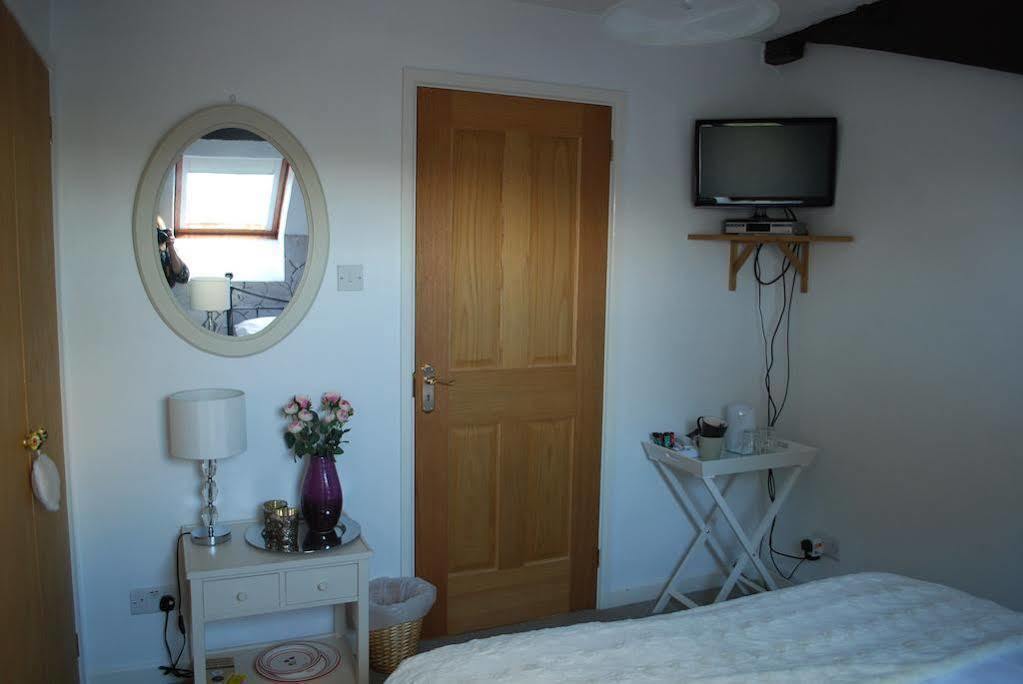 Stoneleigh Barn Bed And Breakfast Шернборн Экстерьер фото